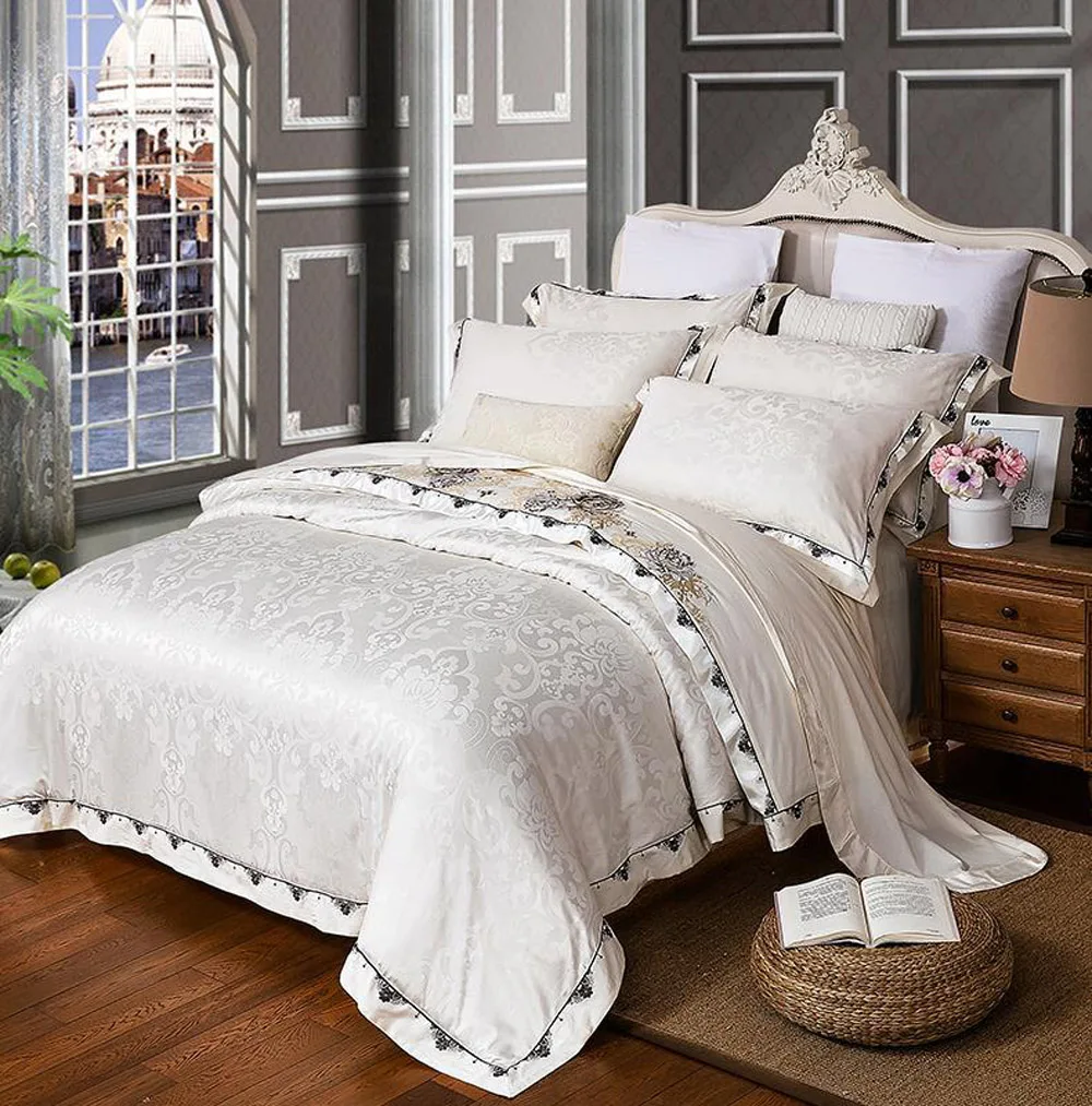 Coffee White Luxury Satin Jacquard Bedding Sets Embroidery Bed Set
