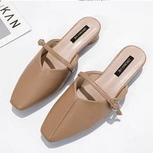 Luxury Elegant Soft Leather Mules Shoes Woman Solid Point Toe Low Heel Flat Ladies Outdoor Slippers Women Slides pantuflas 2019 Luxury Elegant Soft Leather Mules Shoes Woman Solid Point Toe Low Heel Flat Ladies Outdoor Slippers Women Slides pantuflas 2019