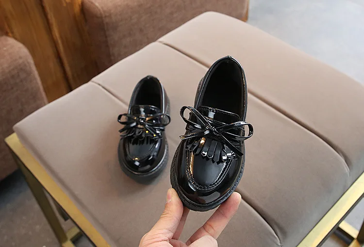 Vestido de Couro Sapatos para Crianças Novas Meninas Preto Casamento Patente Couro Crianças Escola Oxford Sapatos Plana Moda Borracha A568 13 para crianças casamento patente couro crianças escola