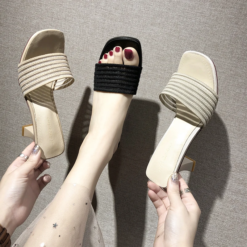 

Slippers female summer 2019 new comfortable fashion wild lazy outside wearing sandals and slippers knitted with a word drag