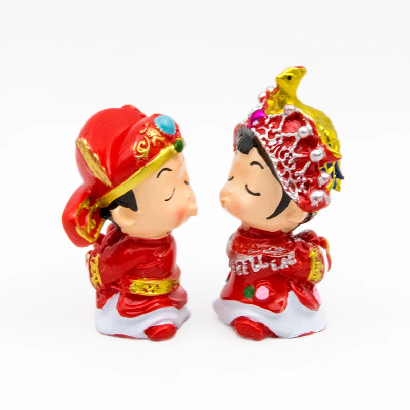 Chinese Style Bride and Groom Loving Resin Doll Red for Wedding Party Memorial Day Gift | Дом и сад