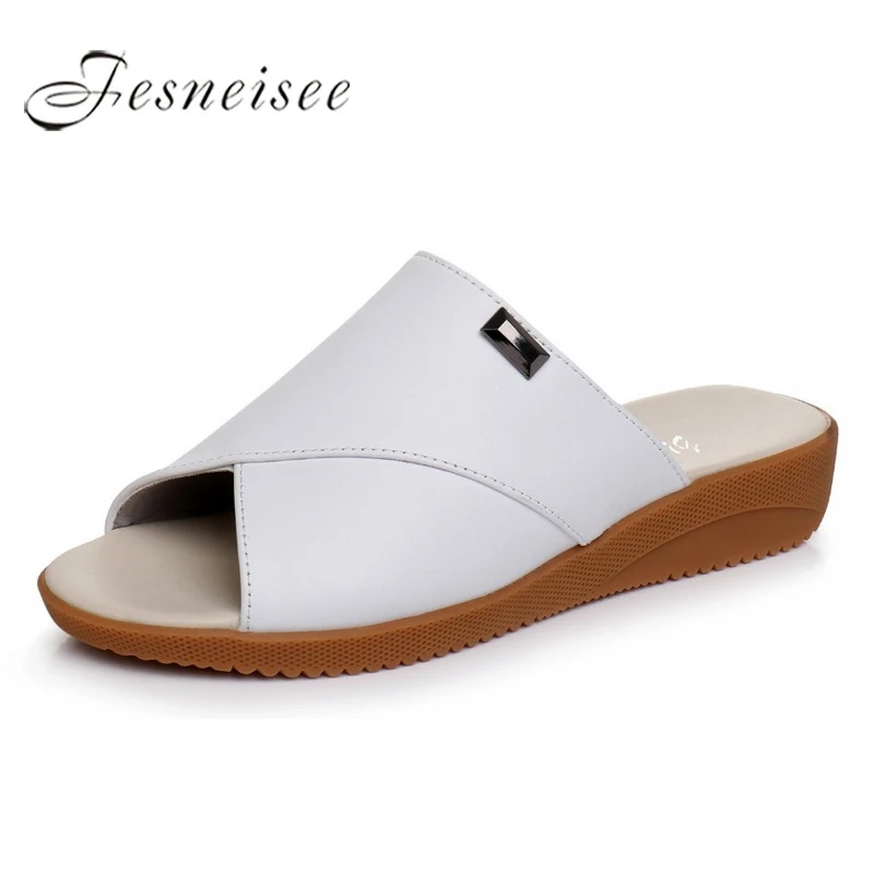 

Fesneisee 2019 Women Slipper Flat Sandals Geunine Leather Peep toe Female Sandals Ladies Mules Clogs Summer Shoes Big Size 34-43