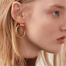 Fashion circle earrings decorated a pair of gold round retro earrings women's simple temperament party gifts 2019 new hot sale pair of stylish beads decorated cone shape earrings for women