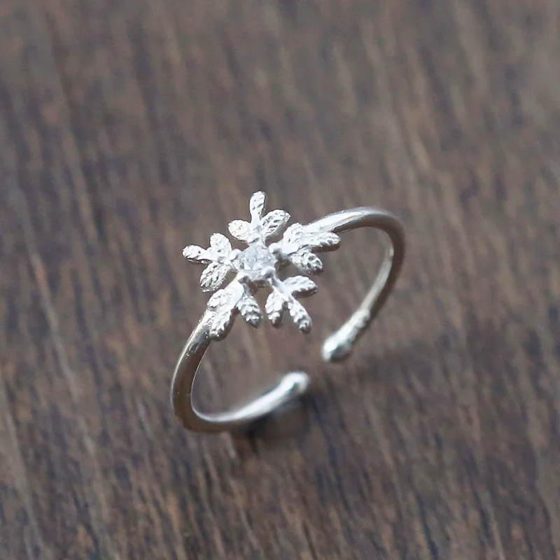 

Christmas Jewelry Gift Silver Adjustable ring for Women Crystal Snowflake Charm Ring Luxury 925 Sterling Jewelry