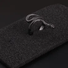 Moda Punk zwierząt pierścień gotycki czarny srebrny Metal wąż pierścienie Gor mężczyźni regulowane Unisex pierścionki biżuteria Drop Shipping(China)