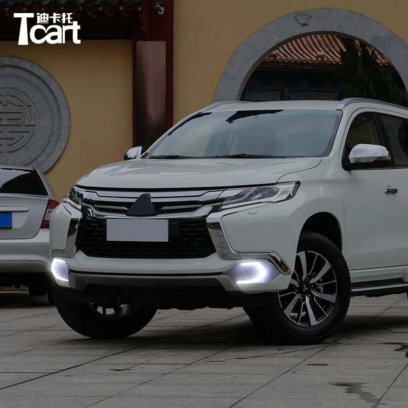 Светодиодные дневные ходовые огни Tcart для Mitsubishi pajero sport 2015 2016 с желтым указателем