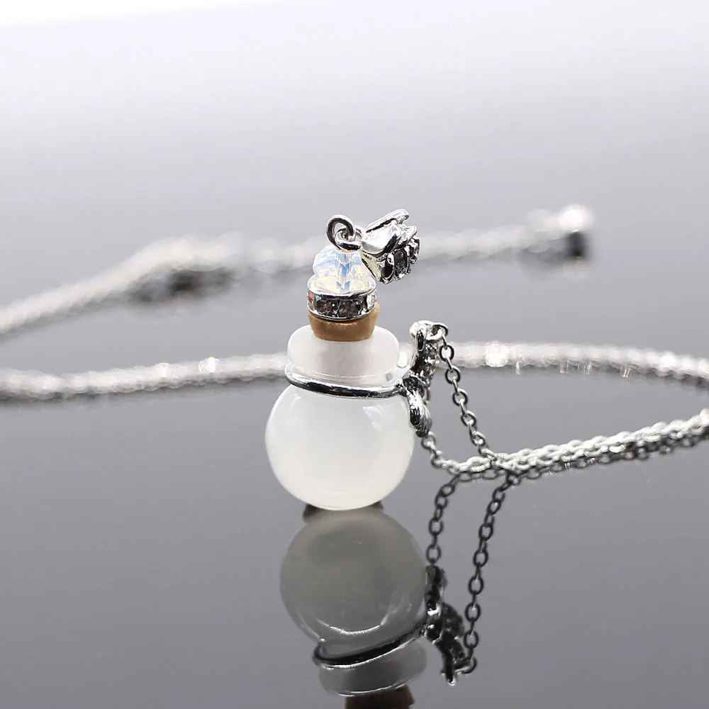 

1 Pcs Aromatherapy Jewelry Essential Oil Diffuser Stainless Steel Locket Necklaces Pendant Car Air Fresher Creative Gifts