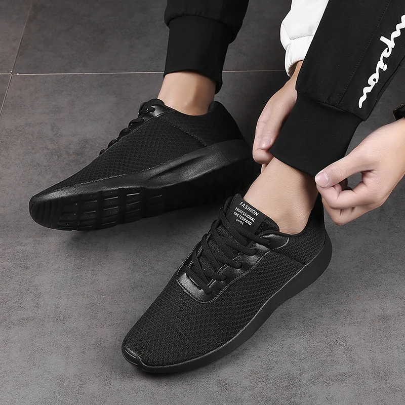 

Hot Sale Running Shoes for Men 2019 Sports Male Shoes Large Size Outdoor Walking Sneakers Cool Breathable Male Athletic Trainers