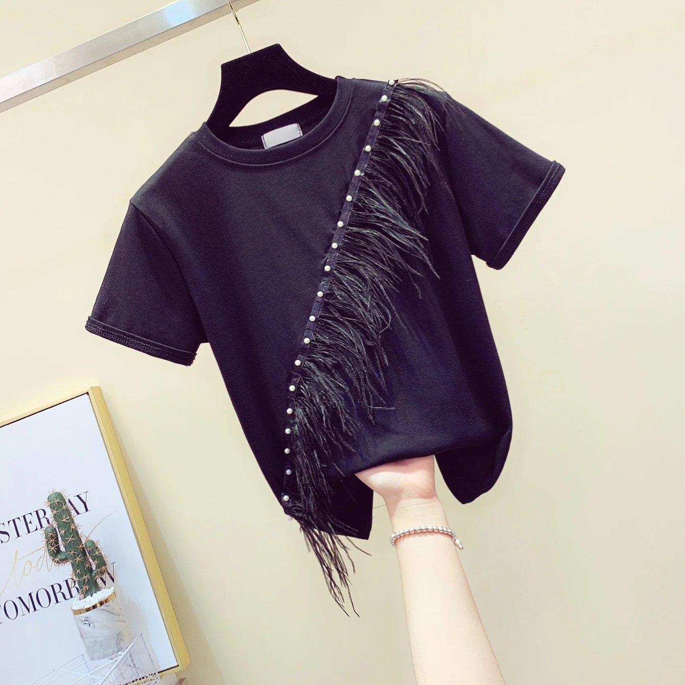

New Girls Nail Beads Tshirt 2019 Summer Heavy Industry Feather Fringed T-shirt Womens Slim Solid Short Sleeve T-shirts Basic Top
