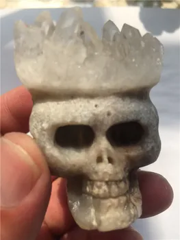 

Natural white crystal clusters engraved skull, quartz, crystal, reiki healing The weight of the goods is about 156 grams