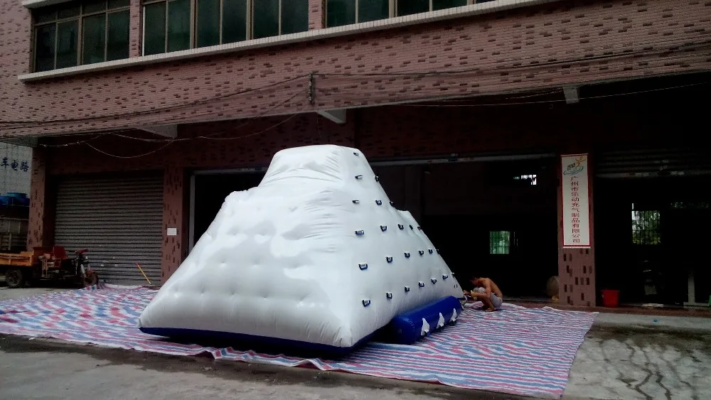 inflatable water rock climbing wall (5)