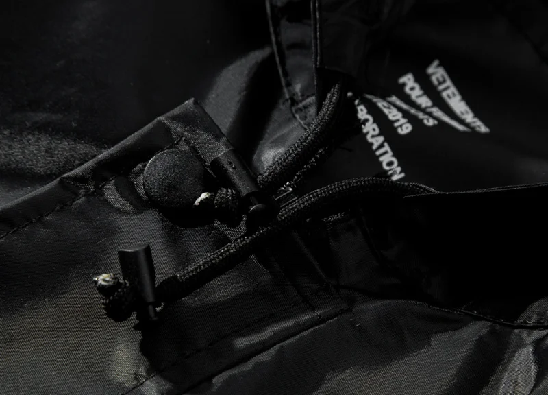 19ss Vetements Jackets Men Women Oversized Raincoat Streetwear Coats Waterproof Windbreaker Fashion Bomber Vetements Jacket