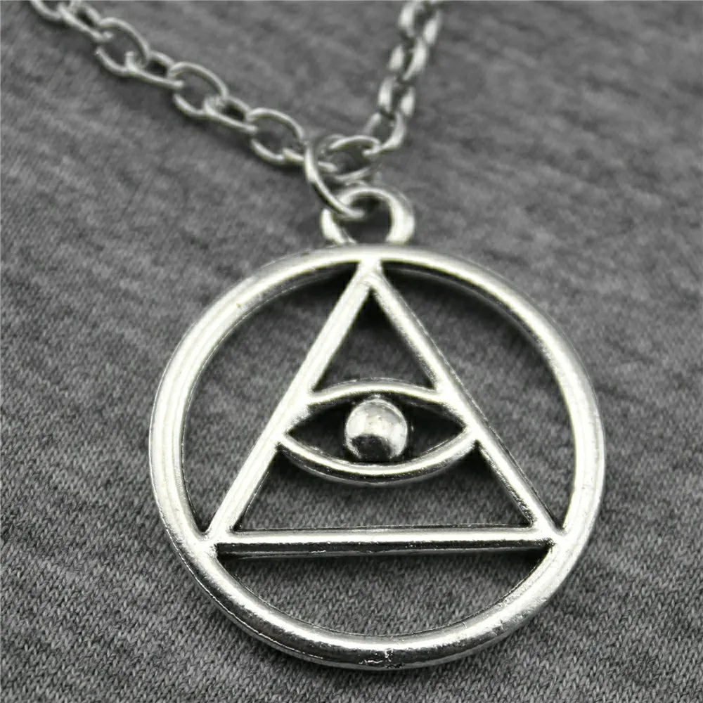 

32x28mm Religious Triangle Eye Horus Eye Necklace Pendant For Women Necklace Jewelry Chain Vintage
