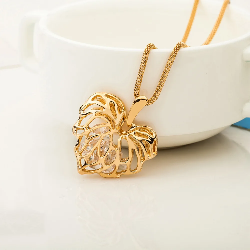 

Gold Silver Plated Crystal Heart Pendant Necklace Long Sweater Chain Wome Maple Leaf Charm Choker Fashion Jewelry Accessories