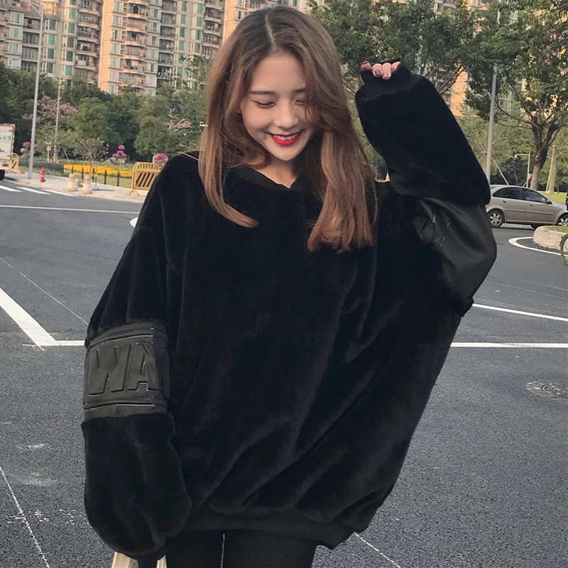 

2018 Autumn and winter new plus velvet thickening hooded loose plush coat