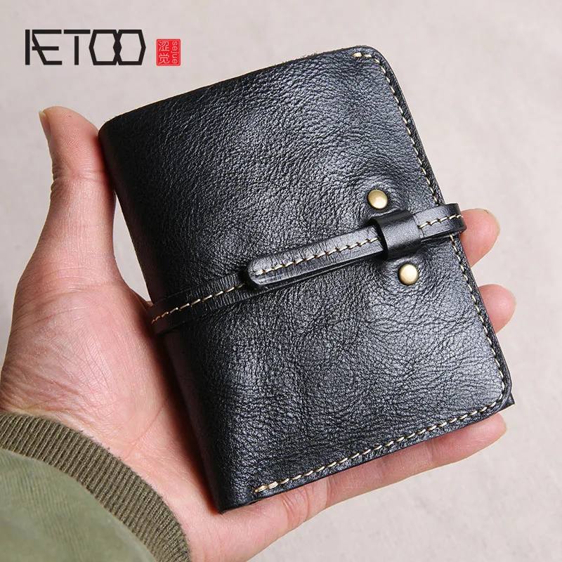 

AETOO Handmade leather wallet male short paragraph the first layer of leather retro simple young students vertical section buckl