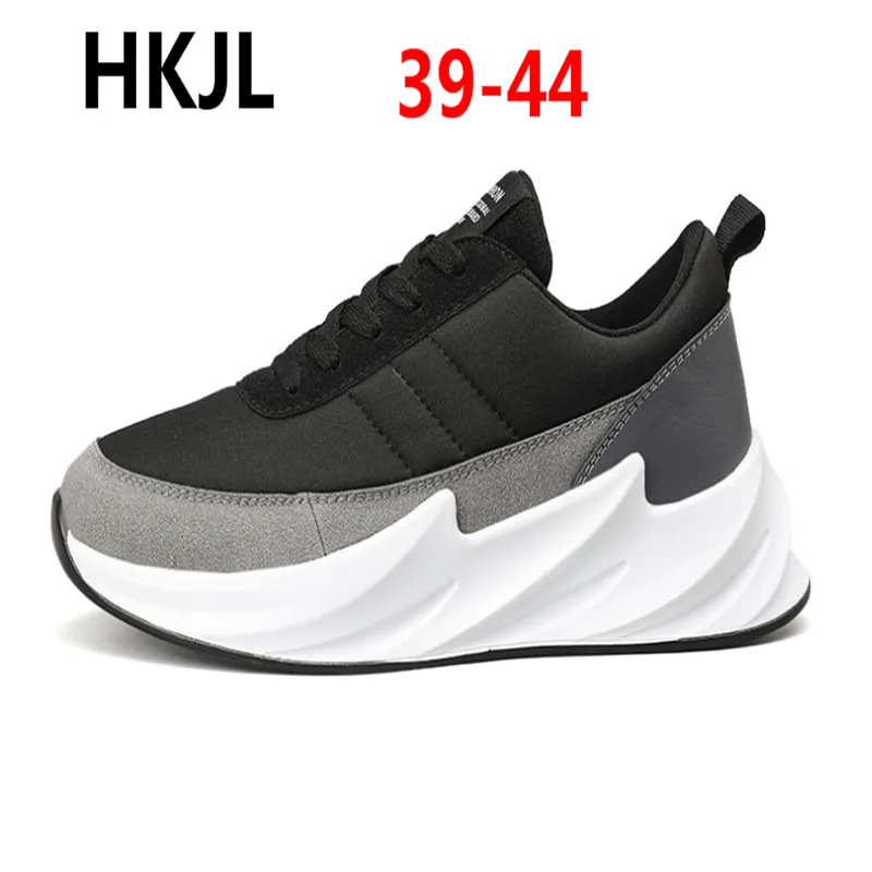 

Outdoor soft bottom breathable comfort new shark blade front end personality tide Harajuku student breathable vulcanized shoes