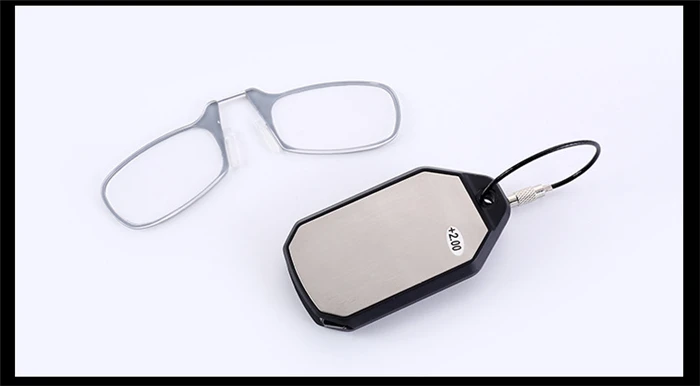 No Leg Clip Nose Reading Glasses Portable Reading Glasses For Both Men And Women Mini Key Chain Presbyopia Glasses