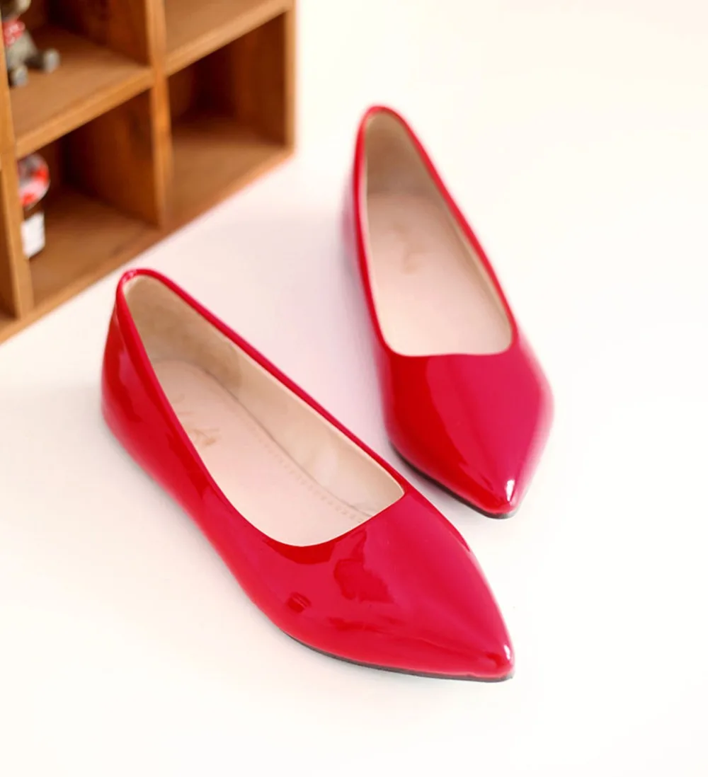 1233