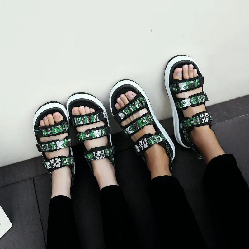 

Outdoor Unisex Flat Summer Sandals Men Women Beach Shoes Casual Comfortable Men and Women Sandals