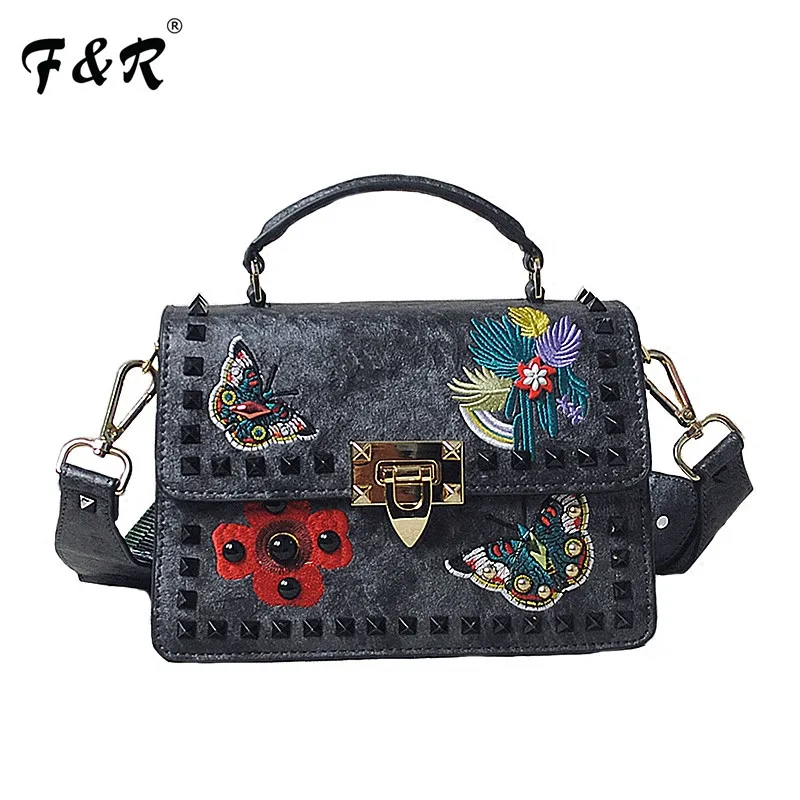 

2018 Vintage Rivet Shoulder Messenger Bags Butterfly Flowers Embroidery Pearl Designer Famous Brand Women Chain gg bags louis
