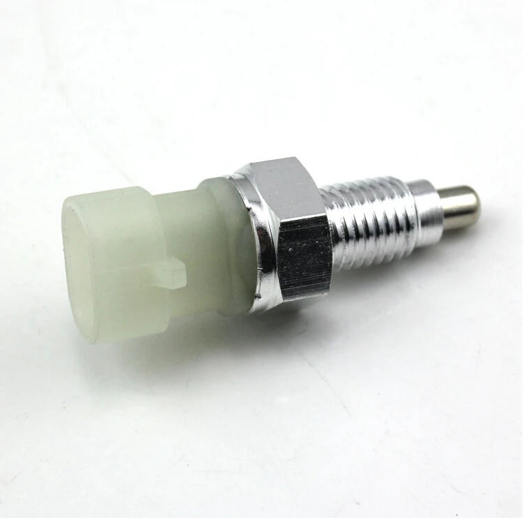 

1 pcs Long term supply automotive for Excelle sail 9052955 reversing light switch