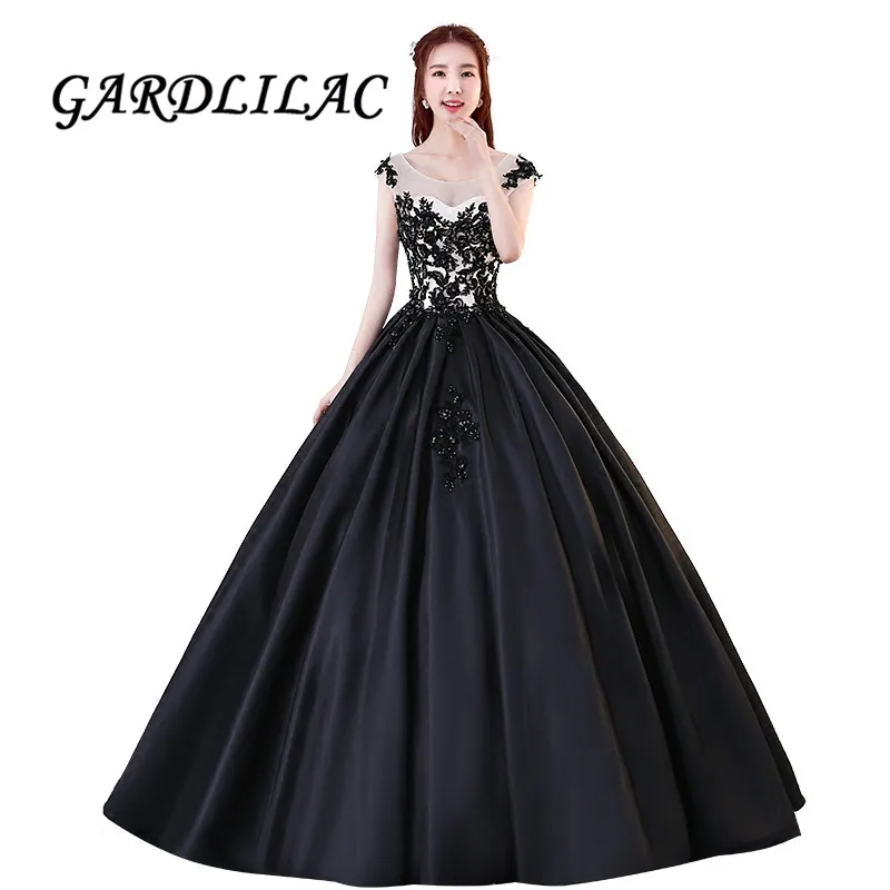 

Black Lace Appliques Satin Prom Dress Long Ball Gown Quinceanera Dresses 2019 vestidos de 15 Christmas Party Formal Dress