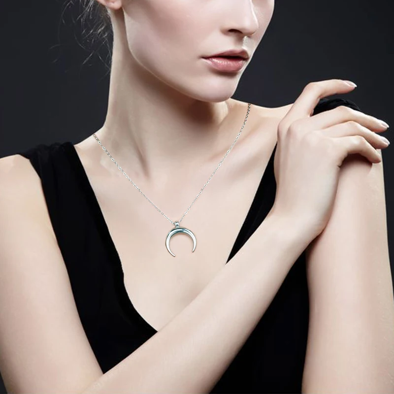 

Stainless Steel OX Horn Pendant Crescent Half Moon Necklace Gifts For Women/girlfriend Femme Collare Mujer Bijoux Collar Luna