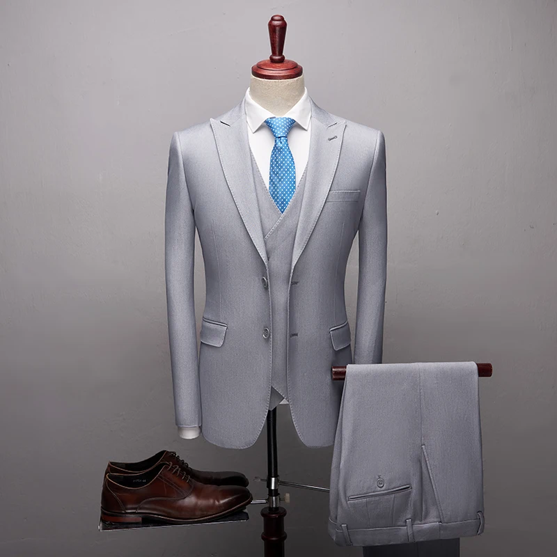 2020 Fashion New High quality Mens Grey suits Formal 3 Pieces Wedding Groom Tuxedos Prom Slim Fit Peak lapel Suits 2020 Fashion New High quality Mens Grey suits Formal 3 Pieces Wedding Groom Tuxedos Prom Slim Fit Peak lapel Suits