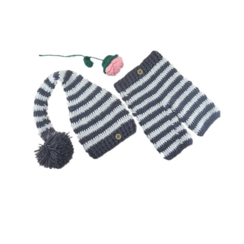 

Free shipping Baby photographed the gray and white striped hat and clothes boy hand crochet props suit pants newborn photo