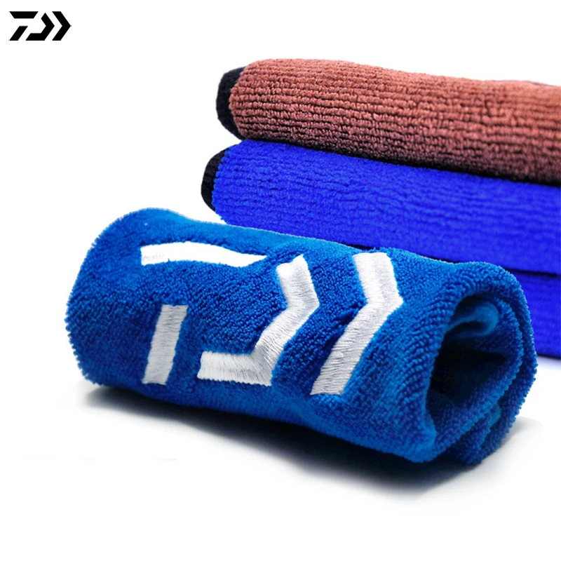

Daiwa 2019 Blue Wear-resisting Ultrafine Super Soft Brush Rod Fishing Special Towel Wipe Hands Fishing Towel with Buckles