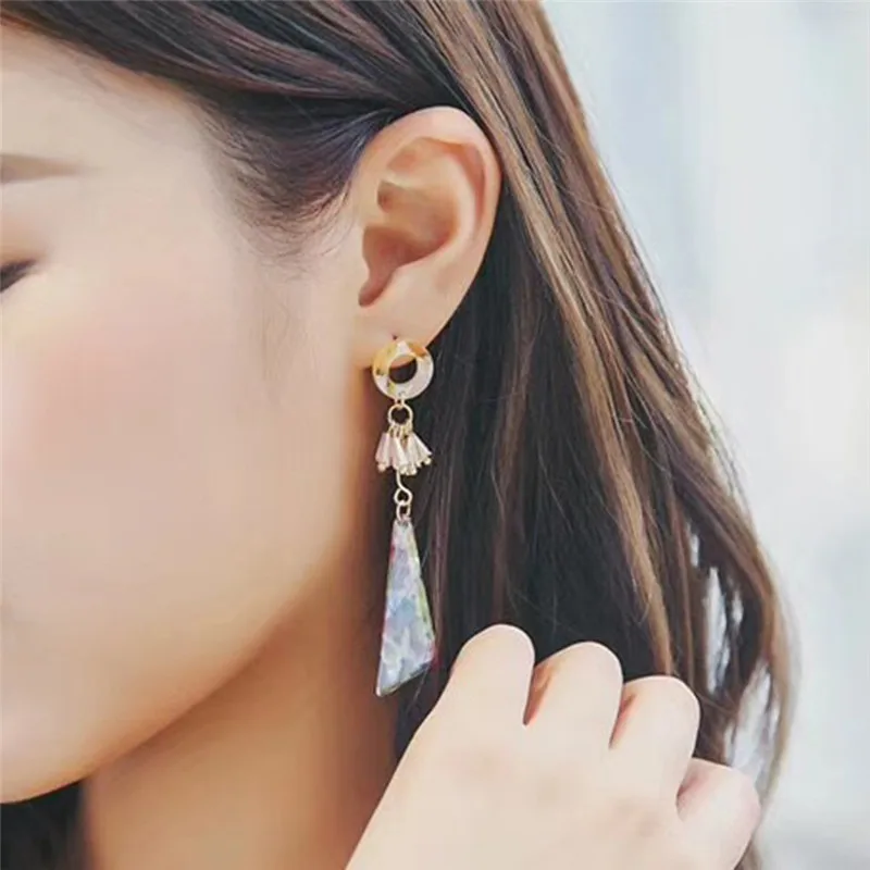 

BOAKO New Elegant Colorful Triangle Acrylic Long Earrings For Women Small Circle Crystal Tassel Earrings Boucle D'oreille X7-M2