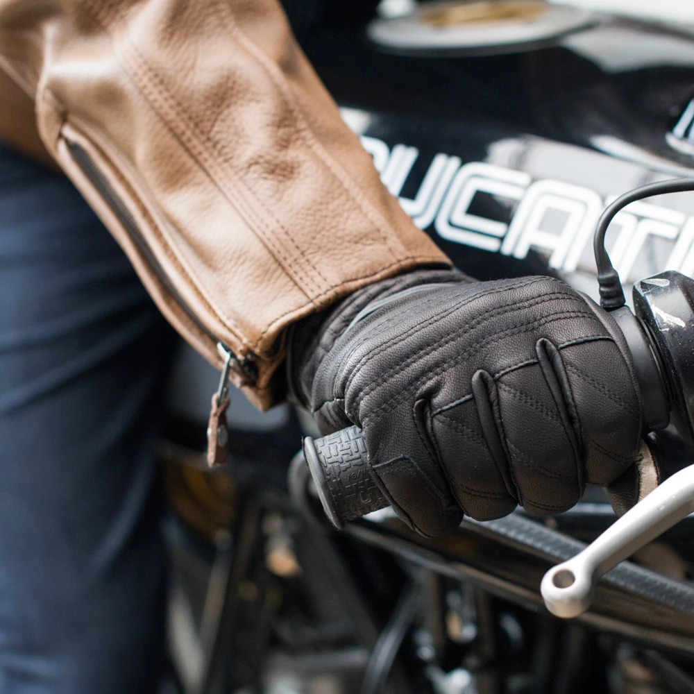 New Netherlands REV'IT Abbey Road Men Leather Motorcycle Riding Gloves Can Touch Mobile phone screen motorbike gloves