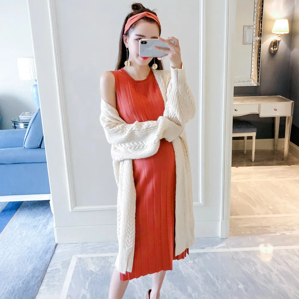 

2018 autumn and winter new fashion sleeveless vest skirt pregnant women sweater long maternity dress loose dress