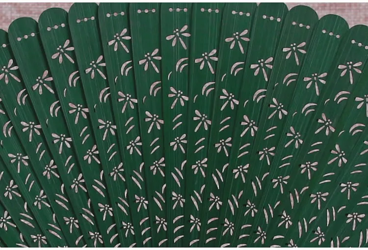 Бамбуковый вентилятор античный складной вентилятор 1 шт. винтажный китайский закрученный Шелковый цветочный принт складной Ручной Веер полый резной креативный подарок