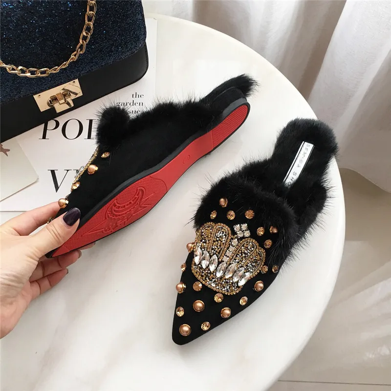 

Winter Genuine Leather Crystal rivet Luxury Flats Mules Lady Slippers Pointed Toe Women Mules Outdoor Slipper Shoes Woman Slides