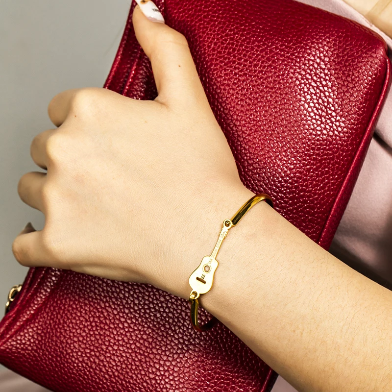 

2019 New Punk Music Guitar Bracelets For Women Charm Bangles Can Open Gold Color Engagement Jewelry Wedding Gift
