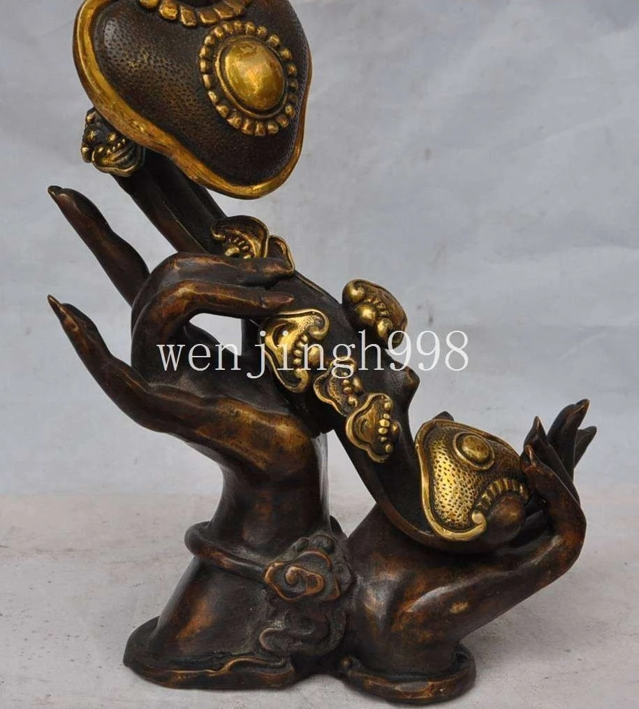

Chinese Classic Feng shui Bronze Hand Hold Ruyi Wealth lucky Statue Decoration