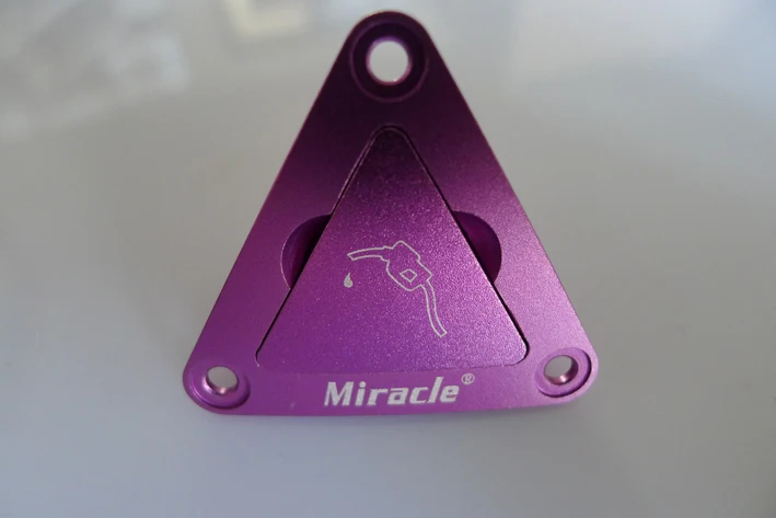 

Miracle Genuine Parts Triangle Fuel Dot for gas airplane