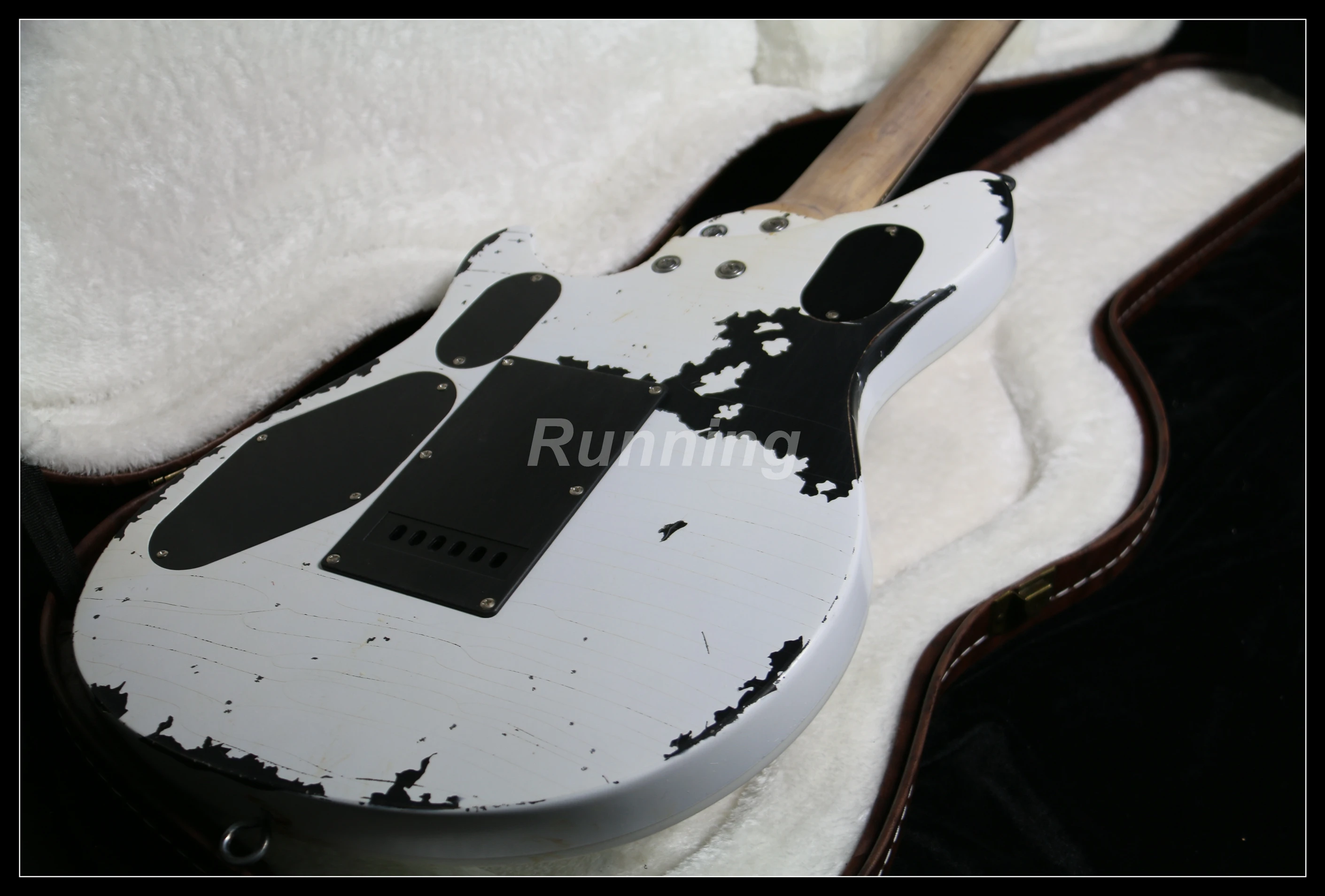 Высшее качество электрическая гитара Relic Wolfgang Zebra Humbucker Kill Swtich FR Bridge белого