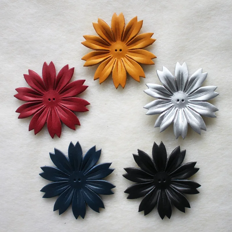 

Good Quality Solid Color Genuine Leather Petal With 10 leaves For Making DIY Flowers Accessories Decoration 7.8*7.8 cm