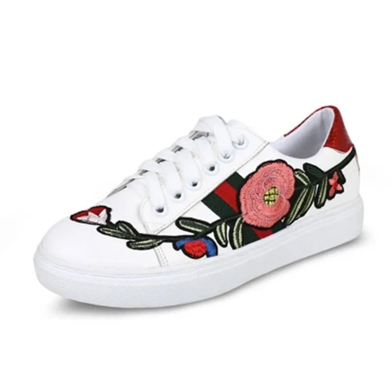 

Women Sneakers 2018 New Spring Summer White Shoes Women Flat Pu Leather Embroidery Shoes Female White Flower Casual Shoes Female