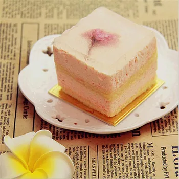 

100 Pcs 7.2cm Golden Mousse Cake Boards Square Shape Paper Cupcake Base Pads Wedding Cake Decoration Tool