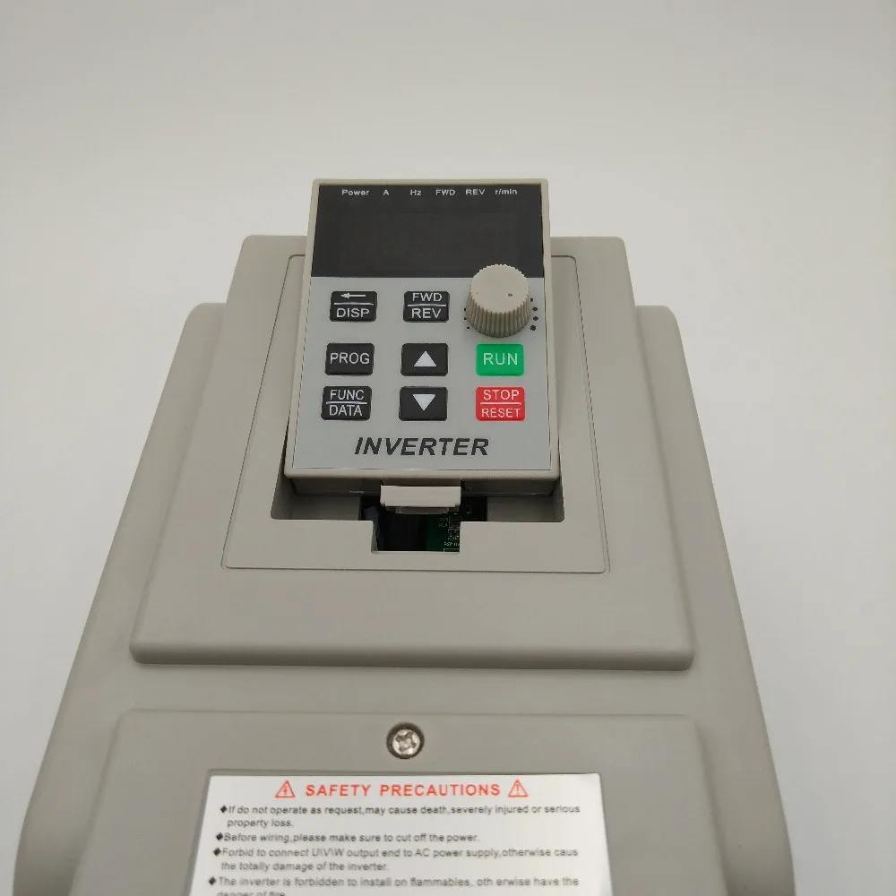 VFD AT2 0.45KW0.75KW1.5KW2.2KW single phase 220V