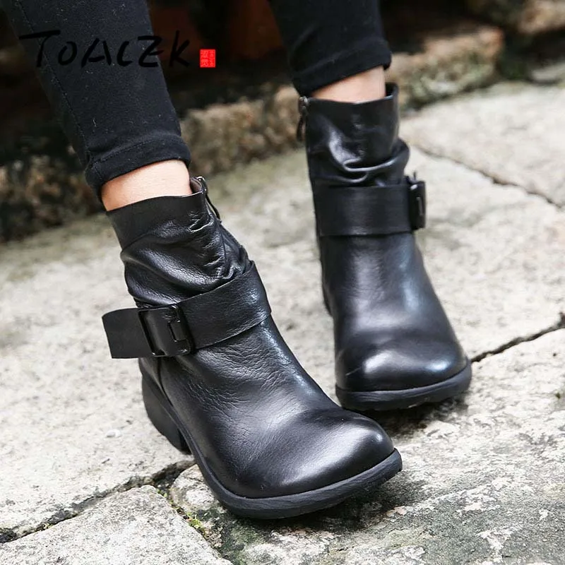 

Retro leather Martin boots female autumn and winter new thick with ankle boots simple wedge with a single boots