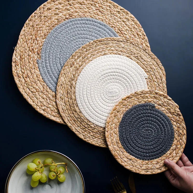 

Junwell 100% Natural Grass Hand Braided Pot Holder Handmade Round Doily Cup Pads Doilies Placemat Coaster 3pcs set