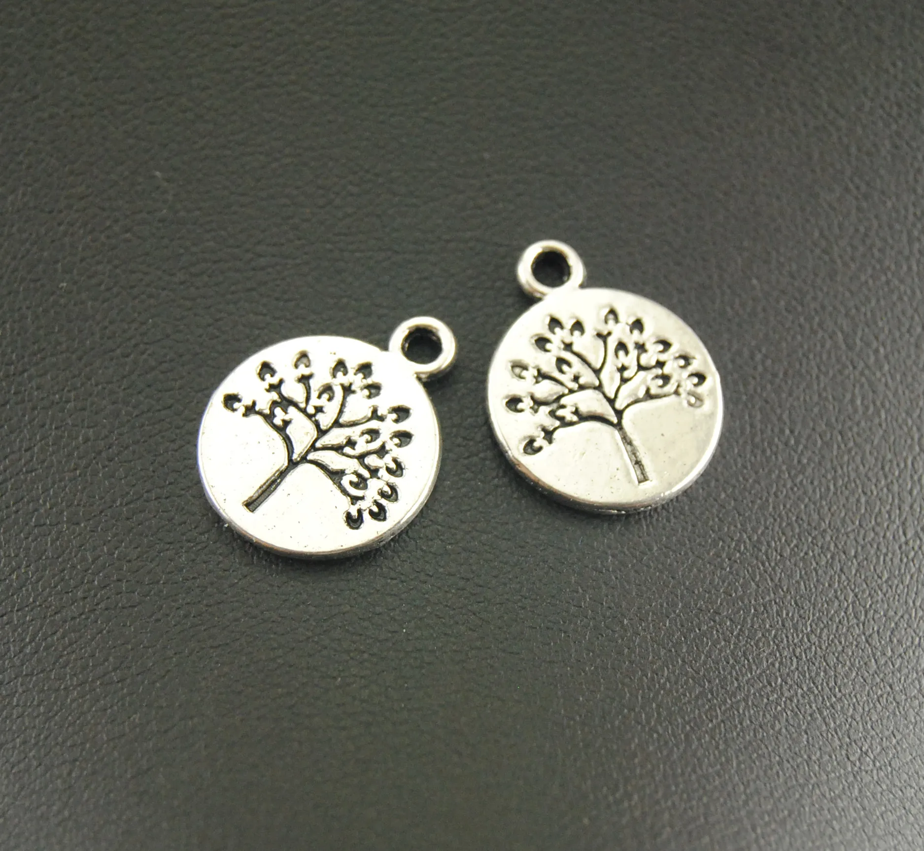

10pcs 15x18mm Antique Silver Metal Alloy Tree Pendant Handmade Charms Pendants Jewelry Findings A894
