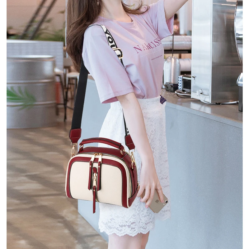

Crossbody Bags for Women Small Messenger Bags Purses and Handbags Sanrio Kuromi Designer Bags Famous Brand Women Bag 2018 SD-760