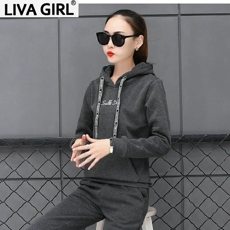 

2-piece women's hoodie training tops and pants casual autumn and winter suit