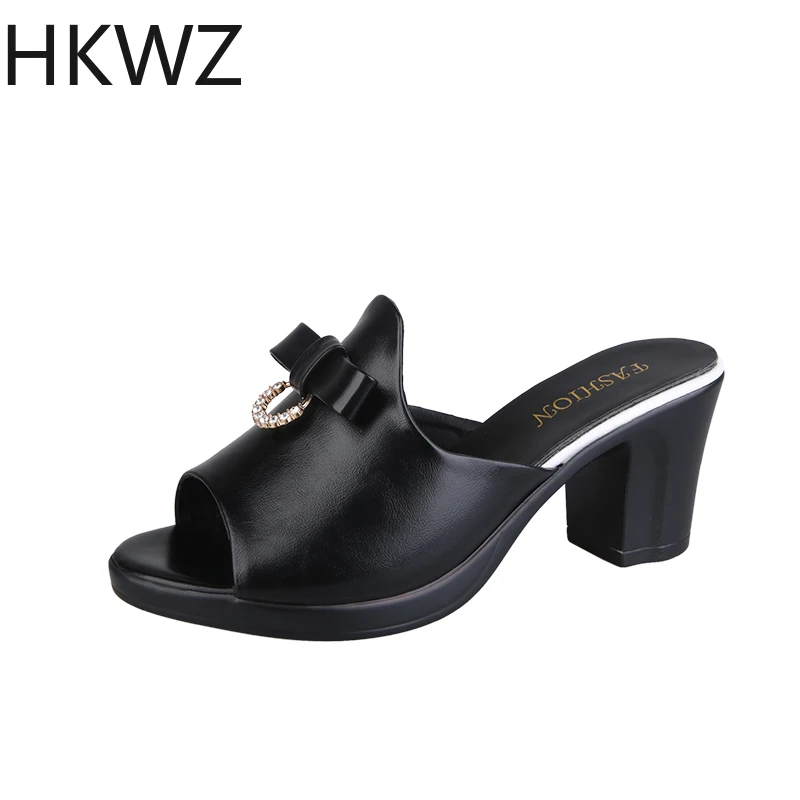 

2019 summer new women's one-piece high-heeled slippers thick with fish mouth bow rhinestones non-slip sexy sandals H0093